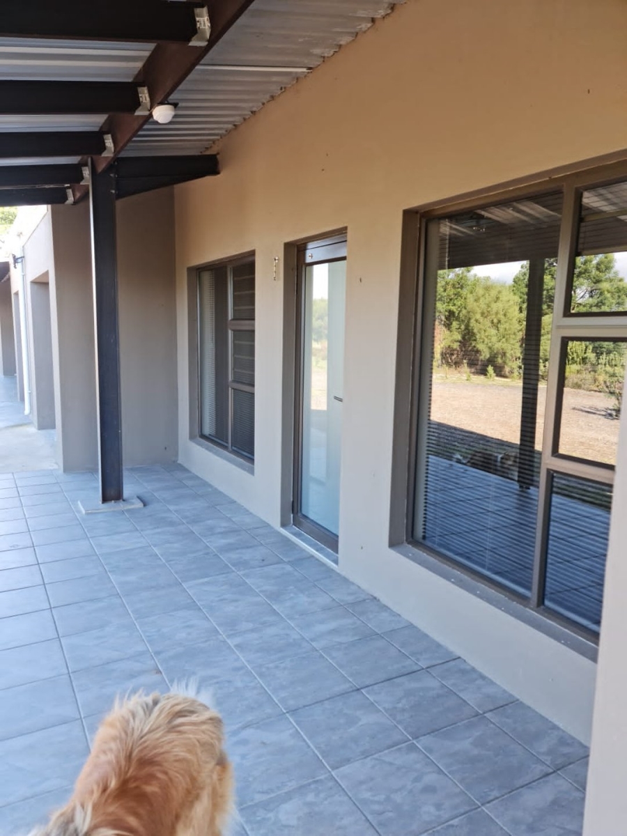 To Let 2 Bedroom Property for Rent in Albertinia Western Cape